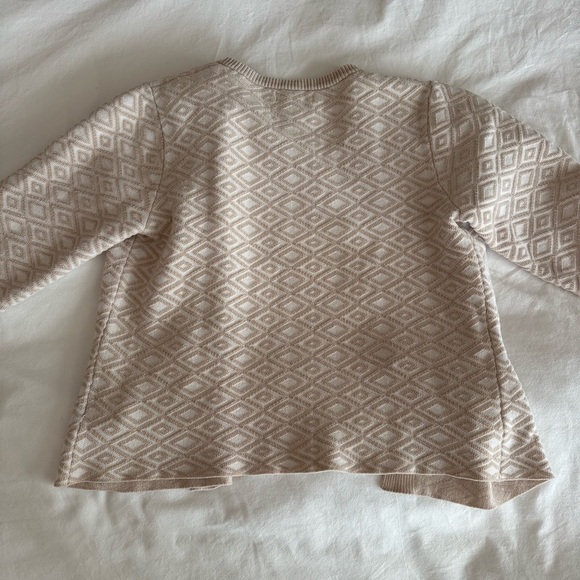 Beige Diamond Pattern Cardigan - Picture 5 of 8